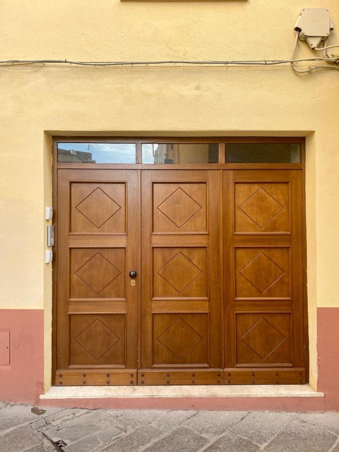 Sassari-Centro Elegante Appartamento Con Wifi E Netflix Exterior foto