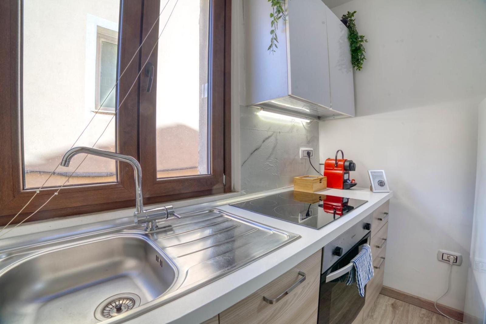 Sassari-Centro Elegante Appartamento Con Wifi E Netflix Exterior foto